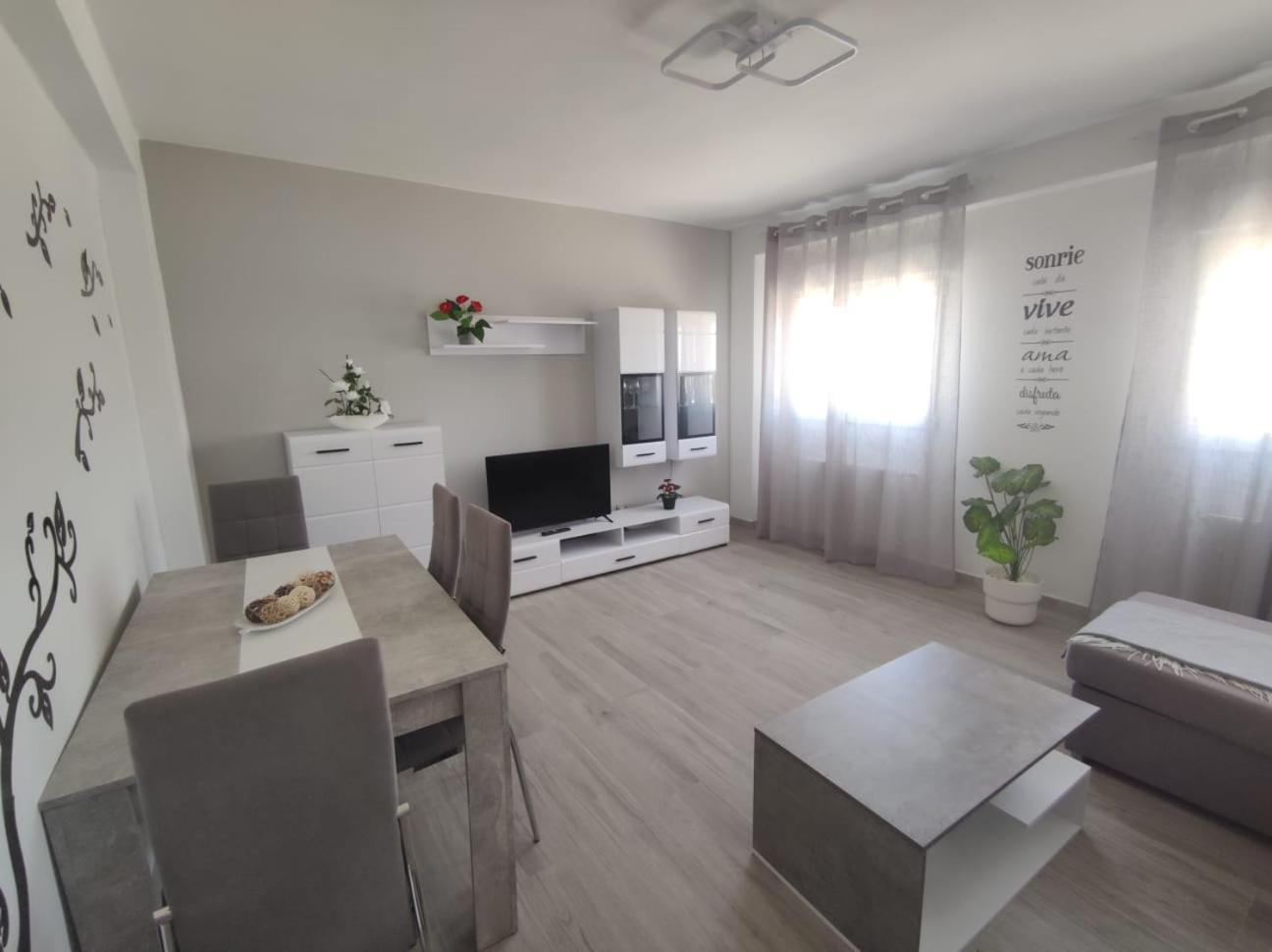 Apartamento Con Jacuzzi El Rincon De Las Delicias Saragozza Esterno foto